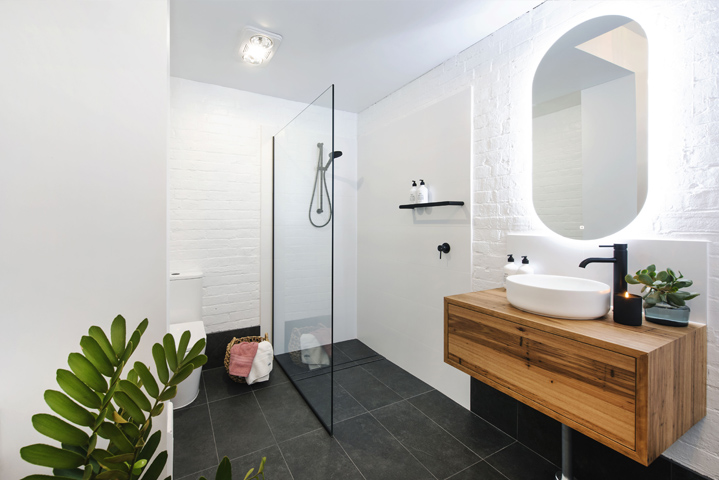 bathroom-modern-1-unit_bedroom_accommodation_mudgee_stay_cbd_peppertree_terraces-modern-bathroom