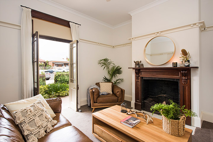 unit_loungeroom2_accommodation_mudgee_stay_cbd_peppertree_terraces